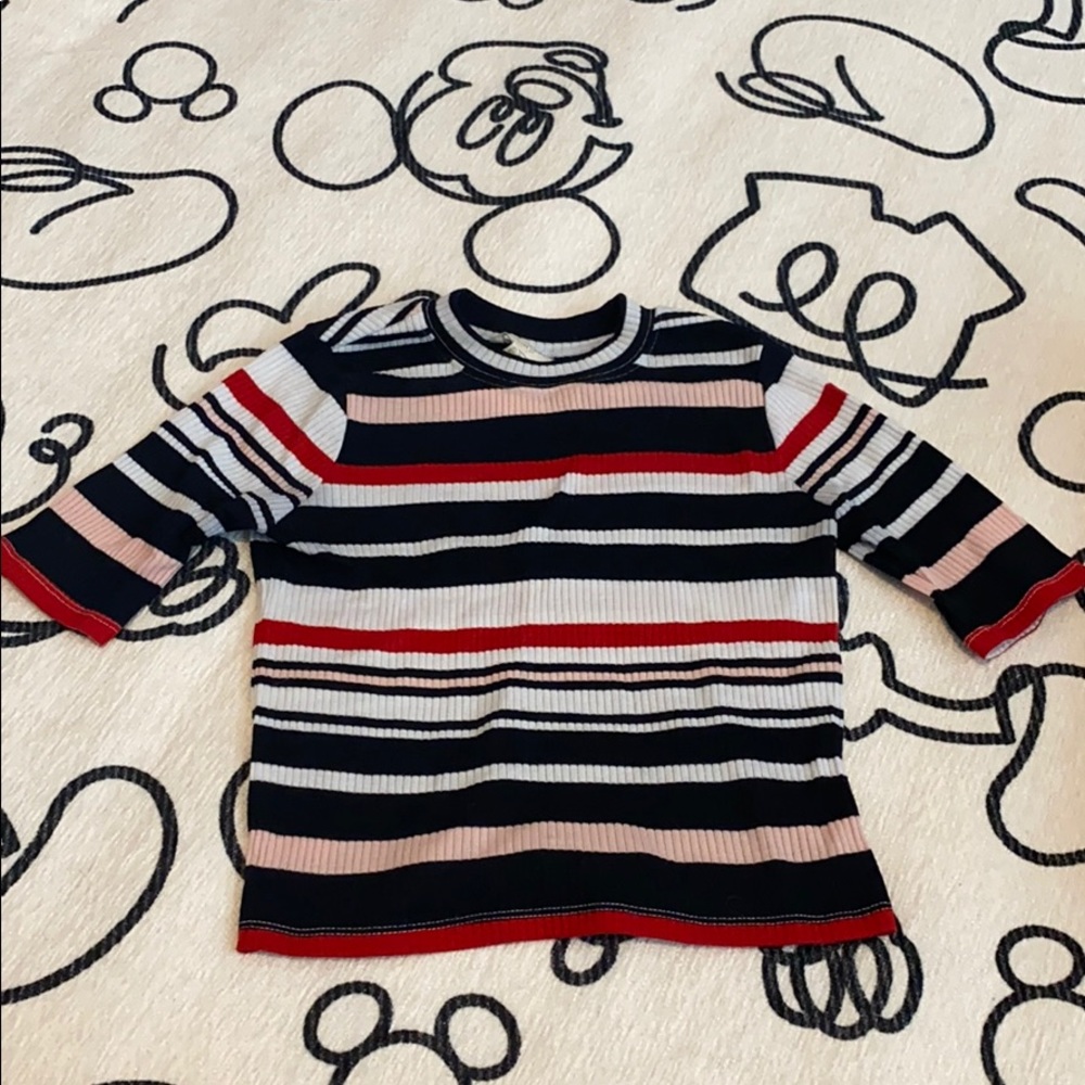 Striped quarter length top